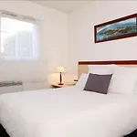 Terres De France Hotel 2*