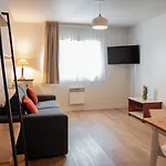 Terres De France Hotel 2*