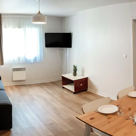 Terres De France Hotel 2*