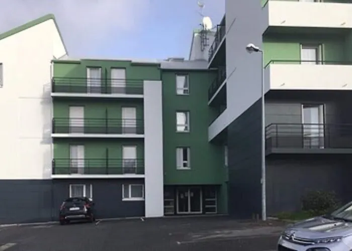 Terres De France 호텔 2*