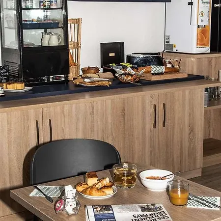 Hotel Terres De France