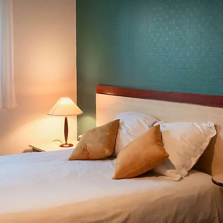 Hotel Terres De France