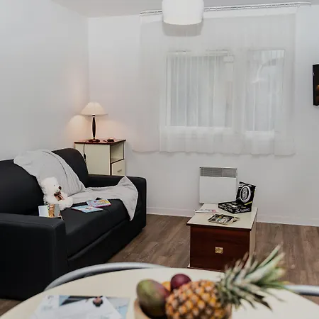 Hotel Terres De France