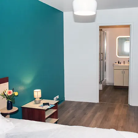 Terres De France Hotel 2*