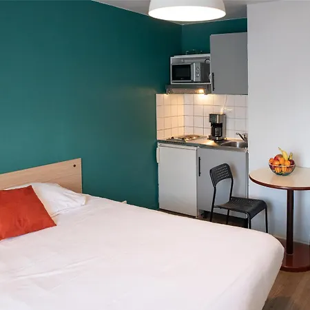 Terres De France Hotel 2*