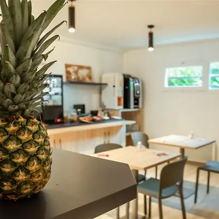 Terres De France 호텔