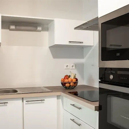 Terres De France Hotel 2*