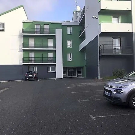 Hotel Terres De France 2*