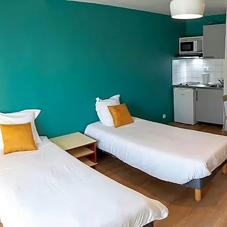 Hotel Terres De France