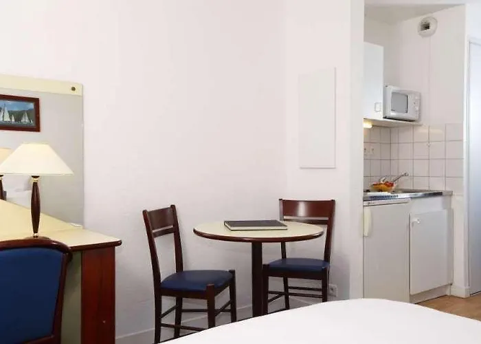 Otel Terres De France Brest