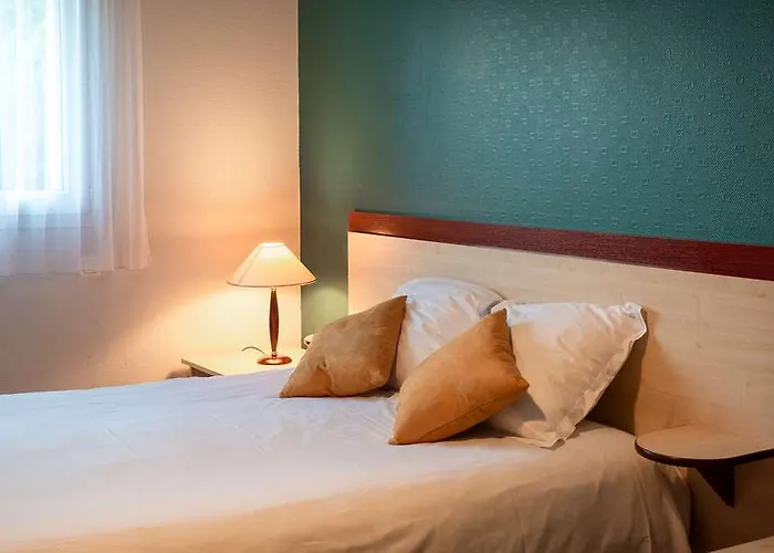 Otel Terres De France