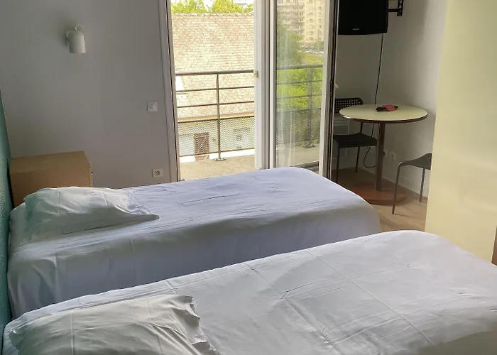 Hotel Terres De France