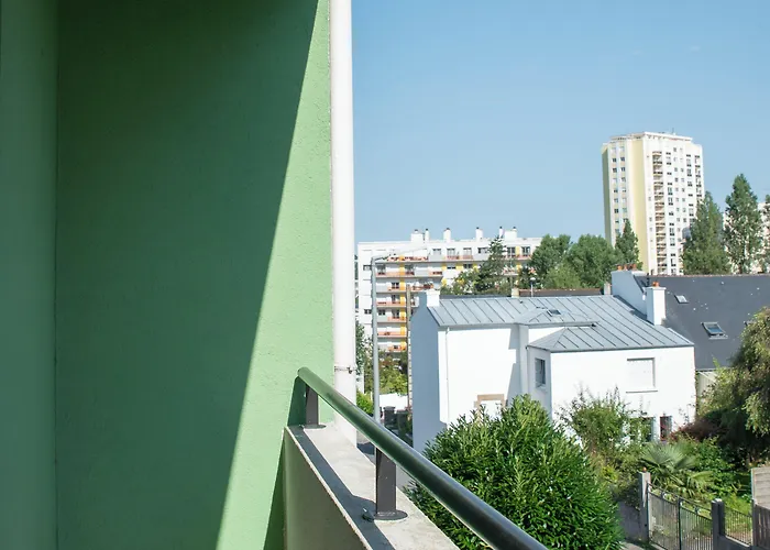 Terres De France 2* Brest