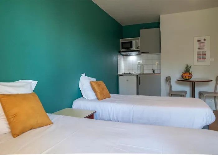 Terres De France 2* Brest