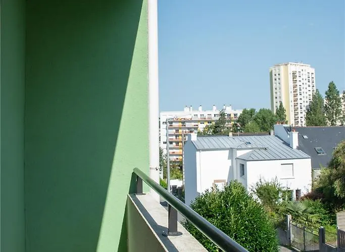 Terres De France Hotel