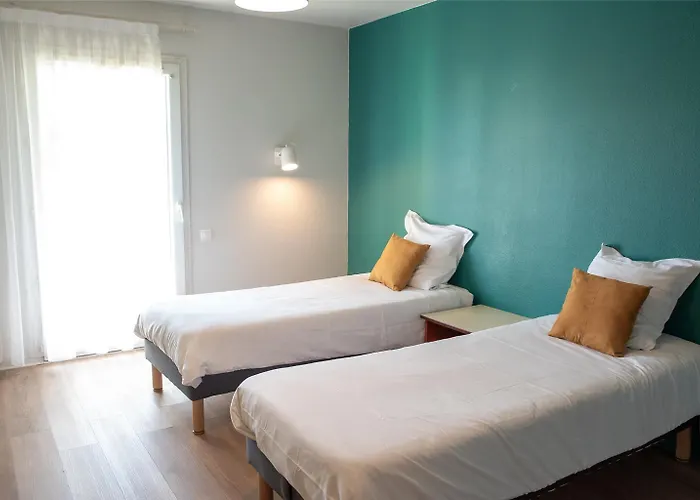 Hotel Terres De France